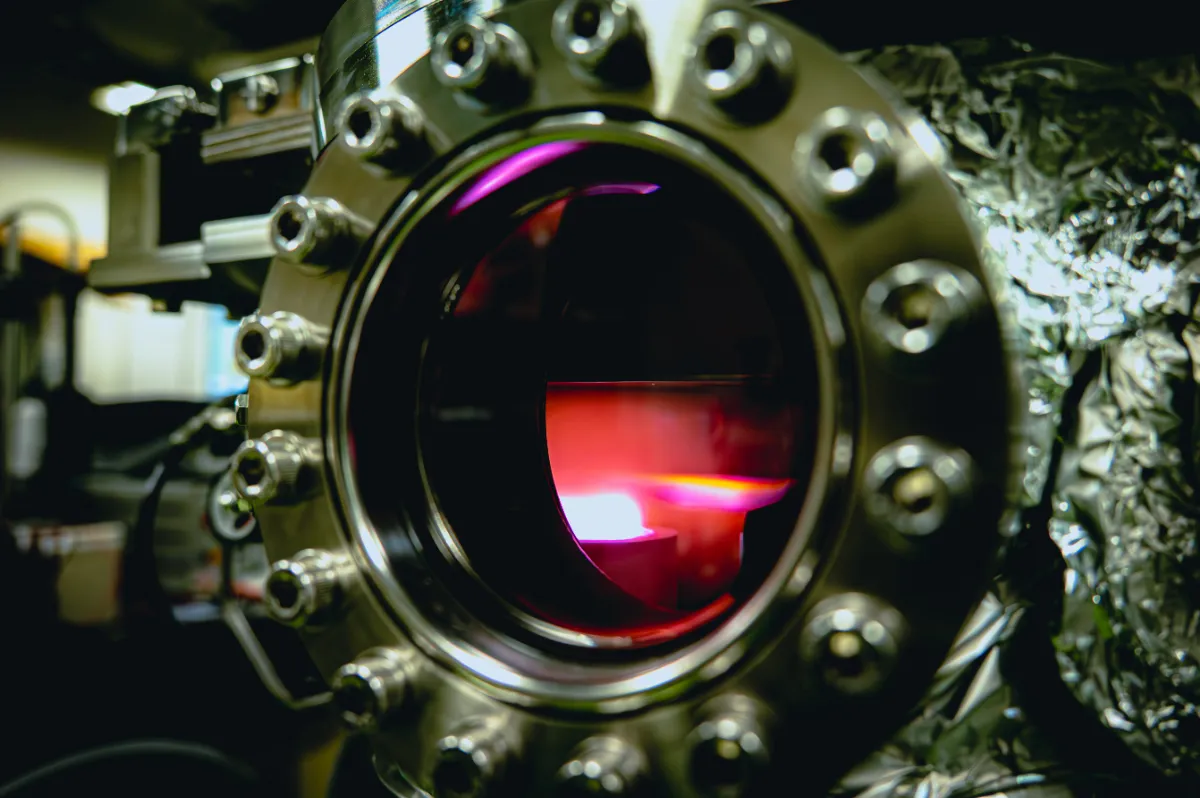 豊島研究室(有機エレクトロニクス) サムネイル