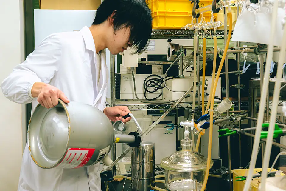 梅澤研究室(有機材料化学) サムネイル